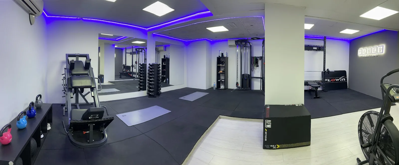 Gimnasio Entrenador Personal Barcelona - Personal Trainer Dani Yanes - Fitness Studio en Barcelona