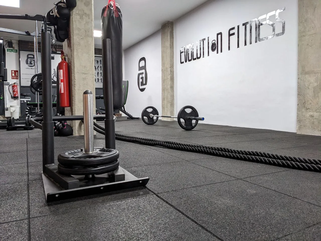 Gimnasio Entrenador Personal Evolution fitness en Barcelona