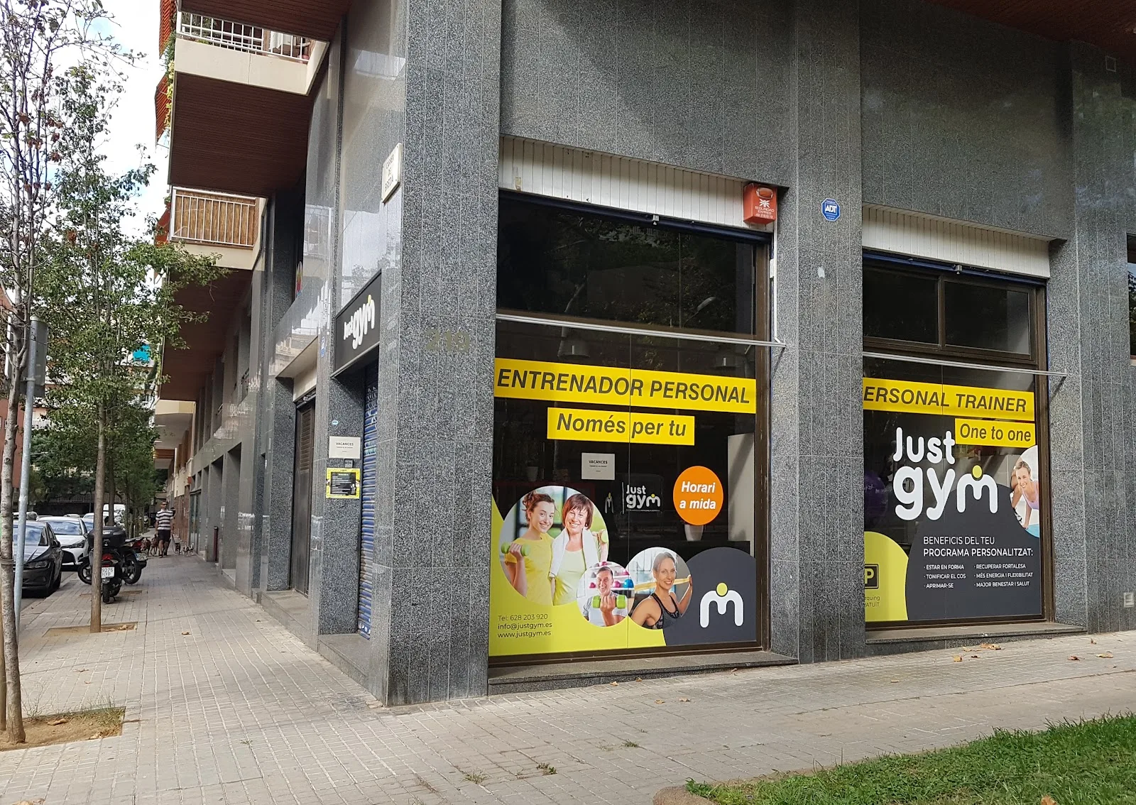 Gimnasio Just Gym Entrenador Personal en Barcelona